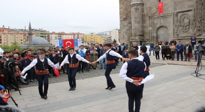 Çifte Minareli Medrese hizmete açıldı