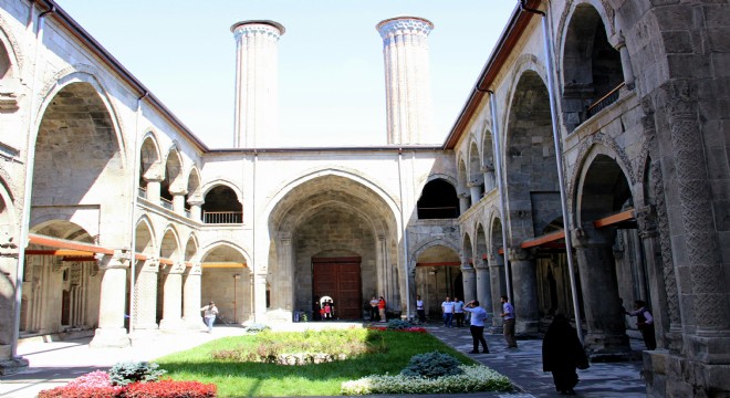 Çifte Minareli Medrese'ye milenyum vizyonu