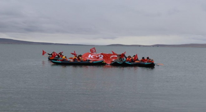 Çıldır Gölü'nde milli coşku