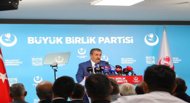 Destici: 'Türkiye'nin kaderini ancak Yüce Allah yazar'