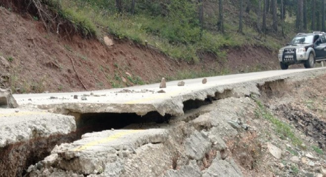 Devedağı gurup yolu sürücülerin kabusu oldu