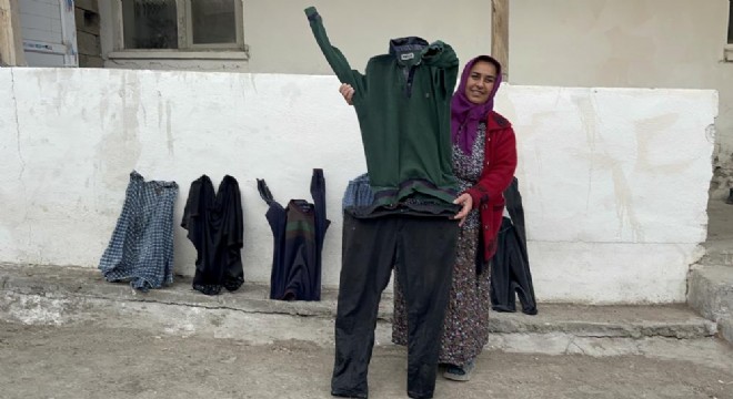 Dışarıya asılan çamaşırlar dakikalar içinde dondu