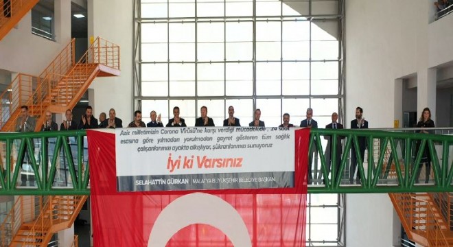 Doğu'dan sağlık çalışanlarına alkışlı destek
