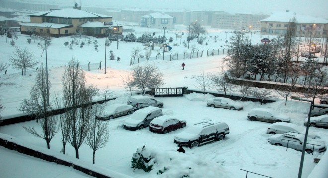 Doğu kar altında