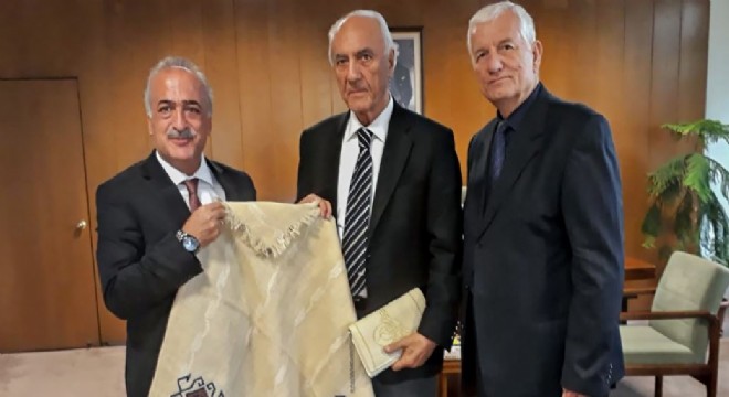 Duayen Eğitimci Alp'a yatırım teşekkürü