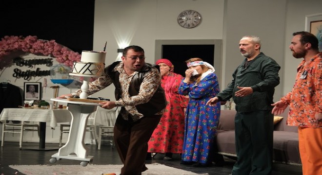 EBB Şehir Tiyatrosu 'Organiyasyon'u sahneledi