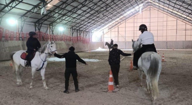 Emniyetten 'Benim Hikâyem Değişebilir' Projesi