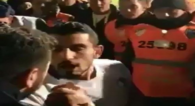 Emrah Başsan'dan edepsiz taraftara tepki