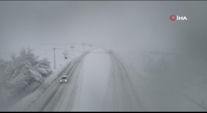 Erzincan - Erzurum yolunda tipi engeli