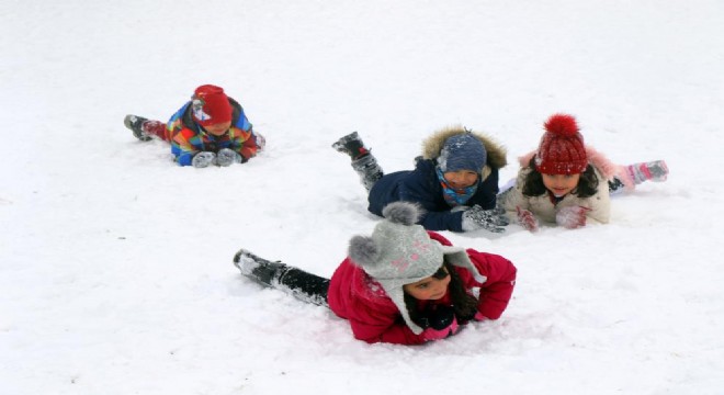 Erzincan'da okullar yine tatil
