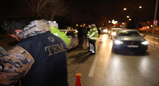 Erzurum'da 2 bin 684 polis ve jandarma sahada