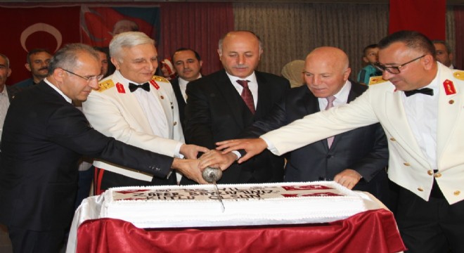 Erzurum'da 30 Ağustos resepsiyonu