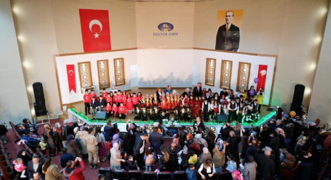 Erzurum'da çocukların milli coşkusu sürüyor