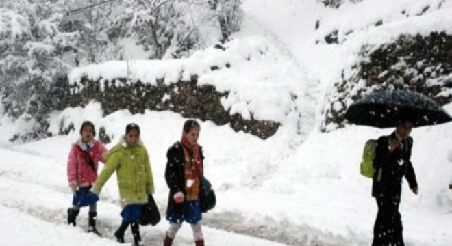 Erzurum'da kar yağışı sürecek