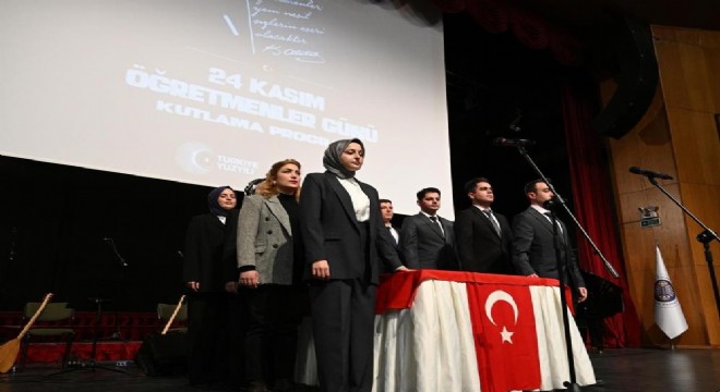 Erzurum'da öğretmenler yemin etti