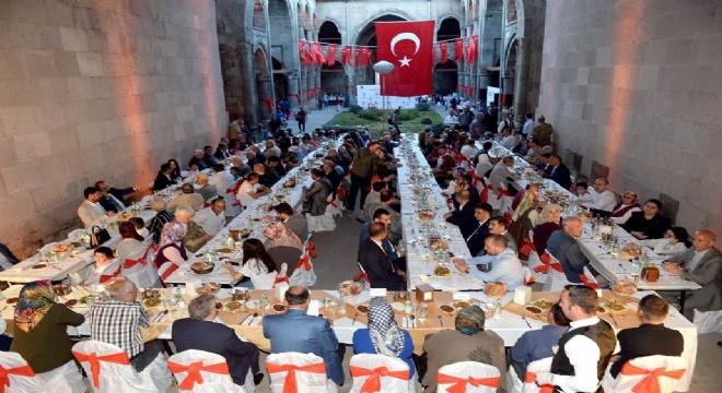 Şehit aileleri ve gazilerden 15 temmuz buluşması