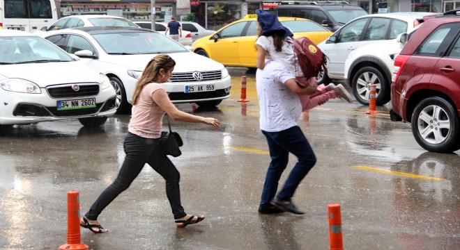Erzurum yağmurla serinledi