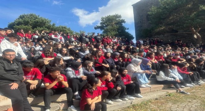 Erzurumlu öğrenciler tarihin izinde yürüyor