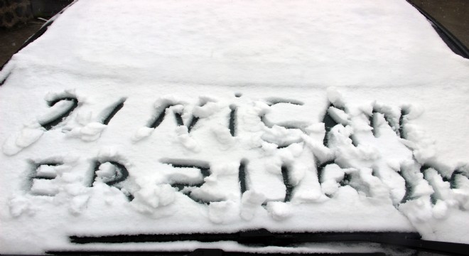 Erzurumlular karla uyandı