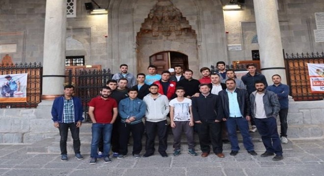 Gençler Lalapaşa'da buluştu