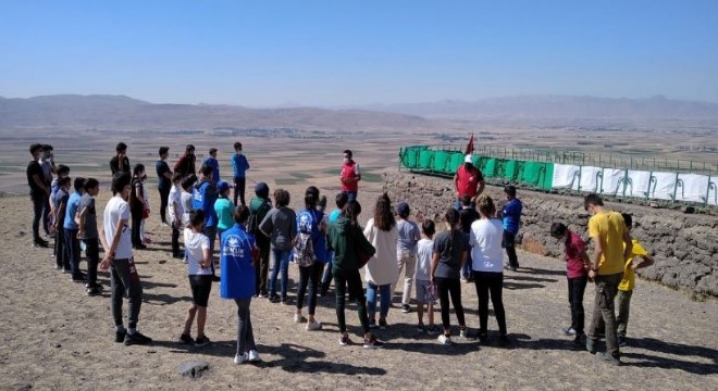 Gençlerden Pir Ali Baba'ya vefa