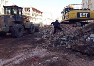 Yakutiye harabelerden temizleniyor