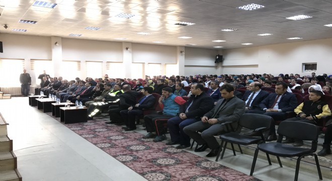 Horasan'da Milli Şair Akif'e vefa