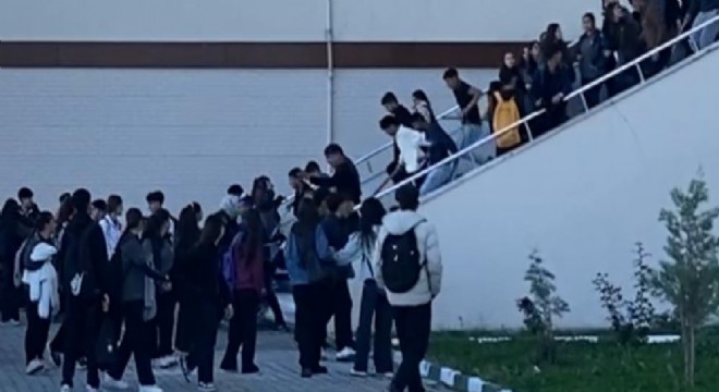 Iğdır'da eli sopalı şahıslar okul bastı