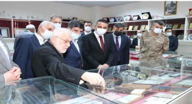 İhsan Süreyya Sırma'ya vefa