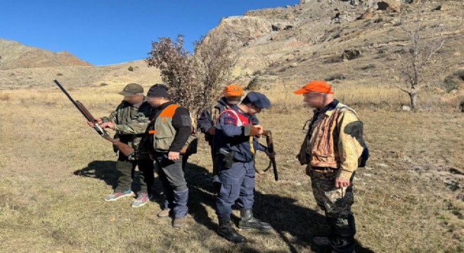 Jandarma kaçak avcılara göz açtırmıyor