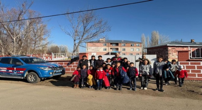 Jandarmadan huzurlu okul uygulaması