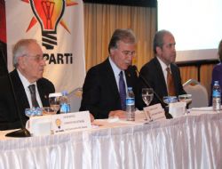 AK Parti'de Bölge Zirvesi