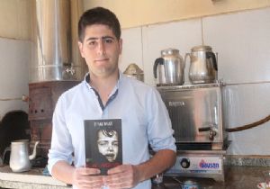 Çay Ocağı'ndan Yazarlığa Bir Başarı Öyküsü