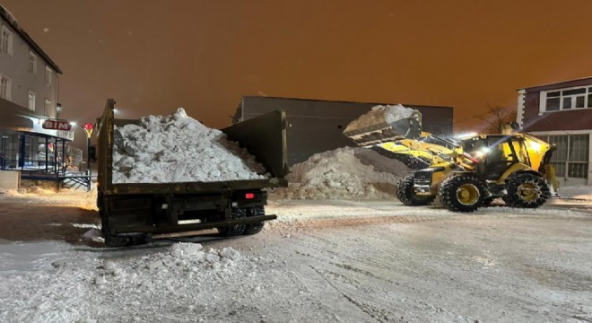 Karayazı'da 81 mahalle yolu ulaşıma açıldı