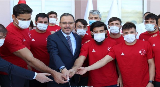 Kasapoğlu'ndan güreş camiasına müjdeli haber