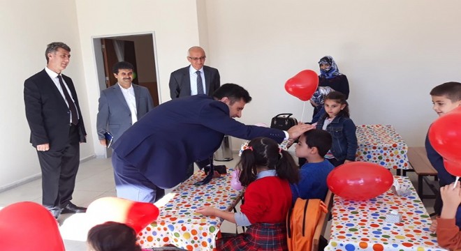 Kaygusuz'dan okullara ziyaret