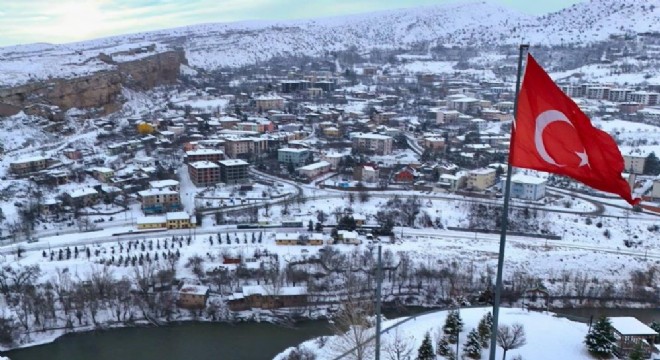 Kemah'ta 4,9 büyüklüğünde deprem