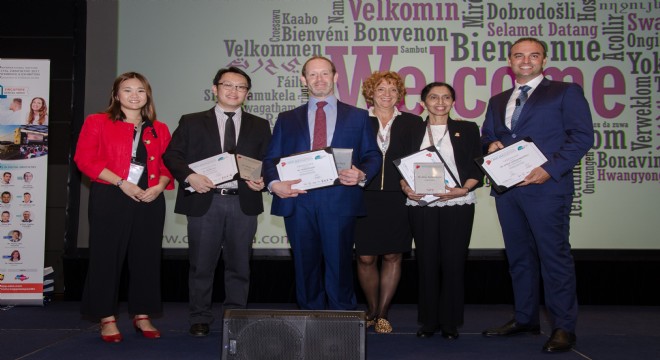 Kışlaoğlu Singapur'da Dijital Diş Hekimliğini anlattı