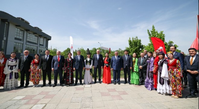 ‘Köklerimize dönmek en önemli ödevimizdir'