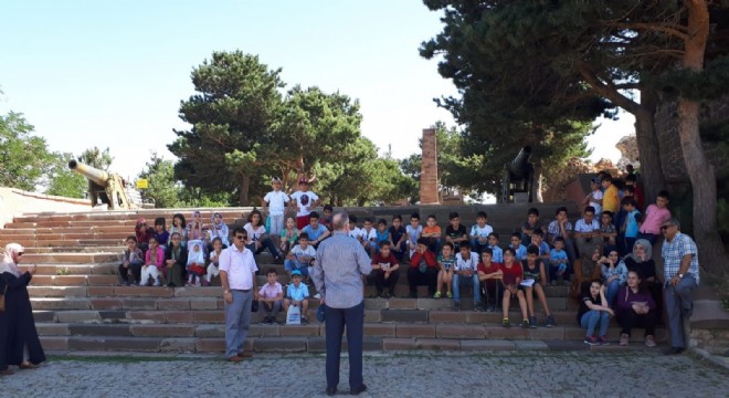 Kur'an Kursu öğrencilerine tarih gezisi