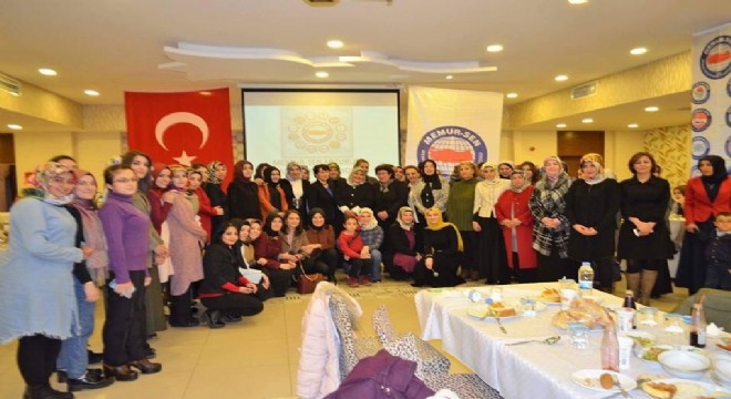 Memur Sen üyelerine koruyucu aile semineri