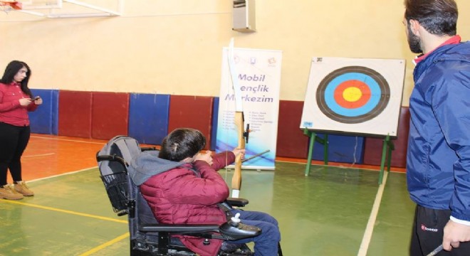 Mobil Gençlik Merkezim'le engelleri aştılar