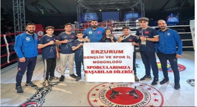 Muay Thai'de Türk Bayrağını dalgalandırdılar