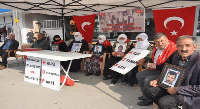 Muşlu Aileler evlat nöbetine devam ediyor