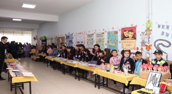 Oltu'da Öğrenciler Bilim Şenliğinde buluştu