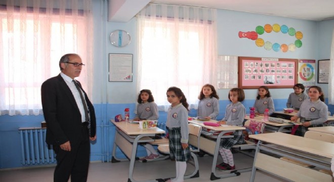 Oltu'da ilk zil çaldı