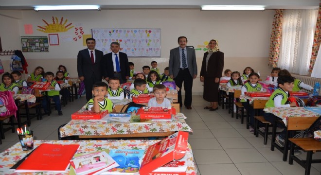 Palandöken Belediyesi 3 bin öğrenciyi sevindirdi