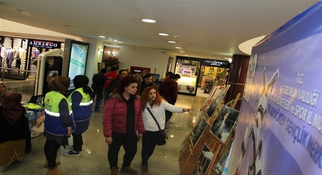 Palandöken Gençlik Merkezi'nden Su Sergisi