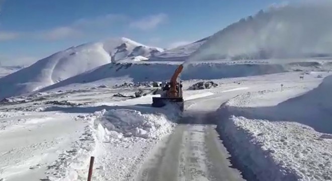 Palandöken'de mahsur kaldılar