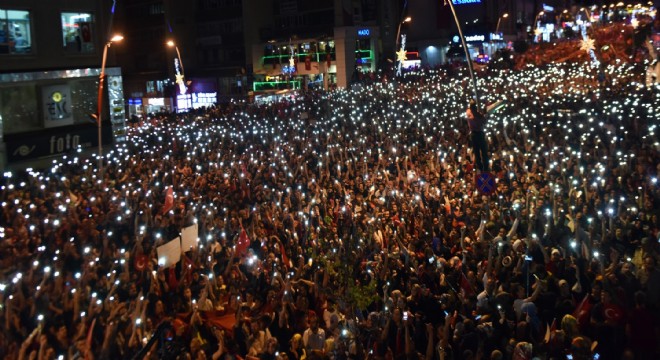 Sekmen'den 15 Temmuz Mesajı